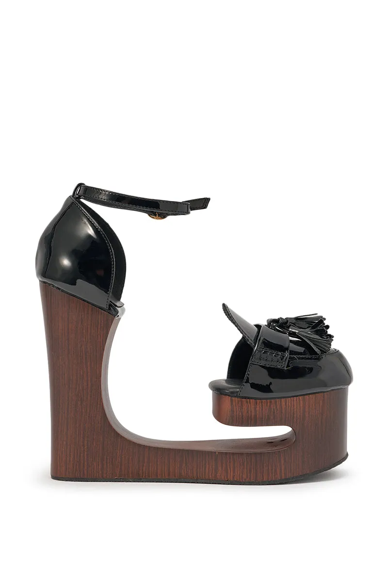 AKIRA GOLD BIXBY BLACK EMPTY WEDGE PUMP sold by AKIRA product image thumbnail 5