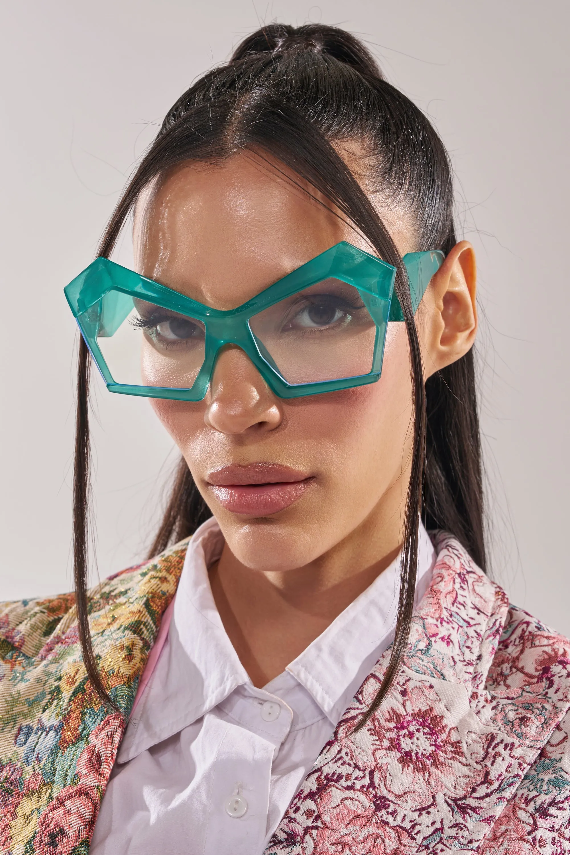 KYLEIGH GLASSES sold by AKIRA product image thumbnail 3