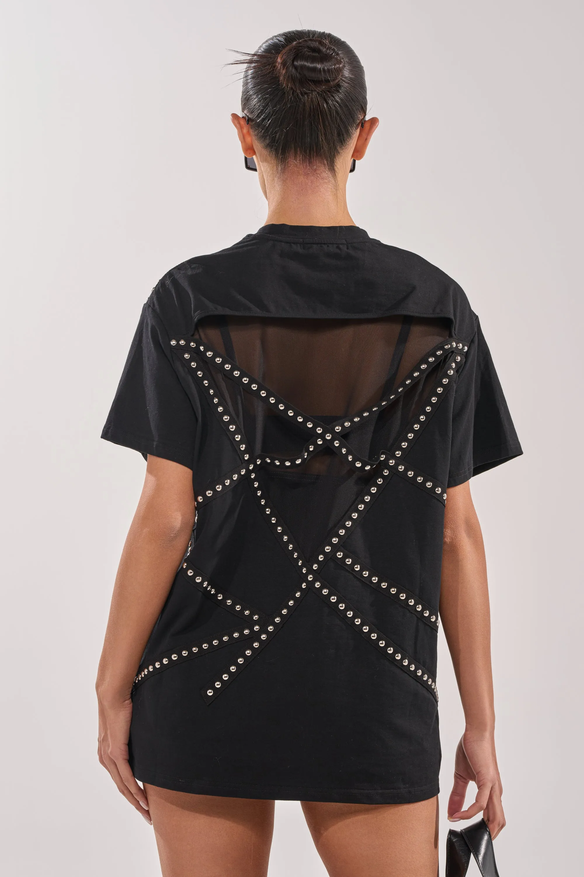 MISTA RAJ OVERSIZED TEE sold by AKIRA product image thumbnail 4