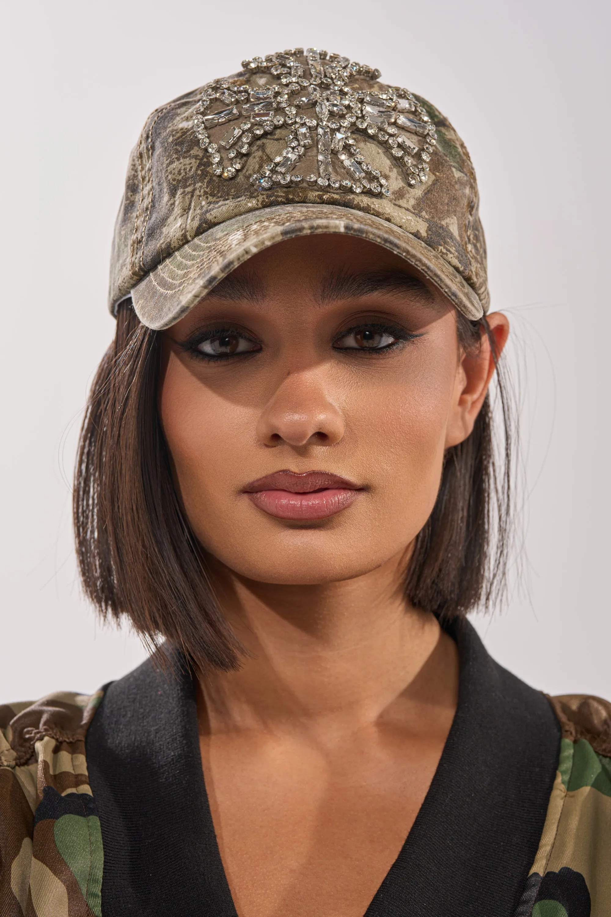 SEE ME APPLIQUE HAT sold by AKIRA product image thumbnail 3