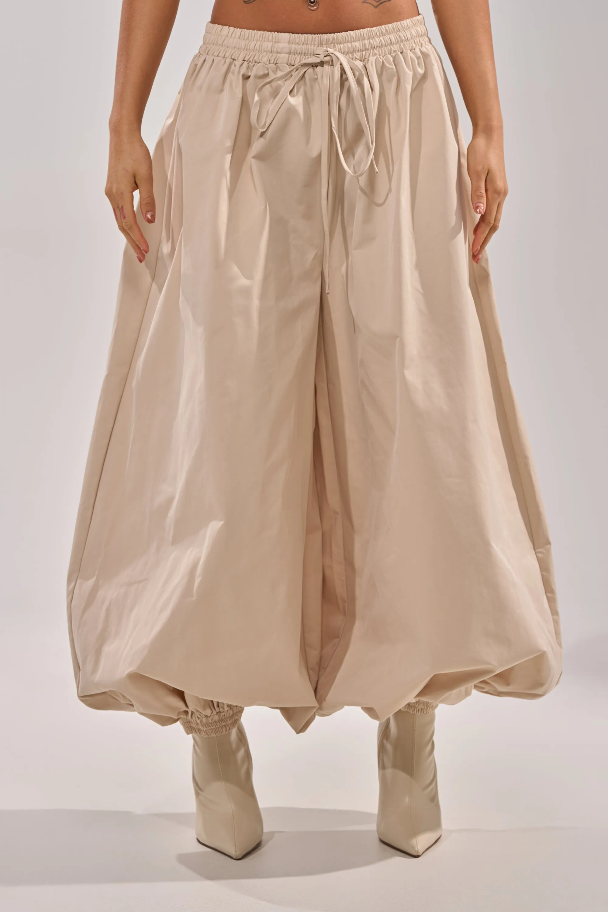 GUESS WHO BALLOON PANT sold by AKIRA product image thumbnail 3