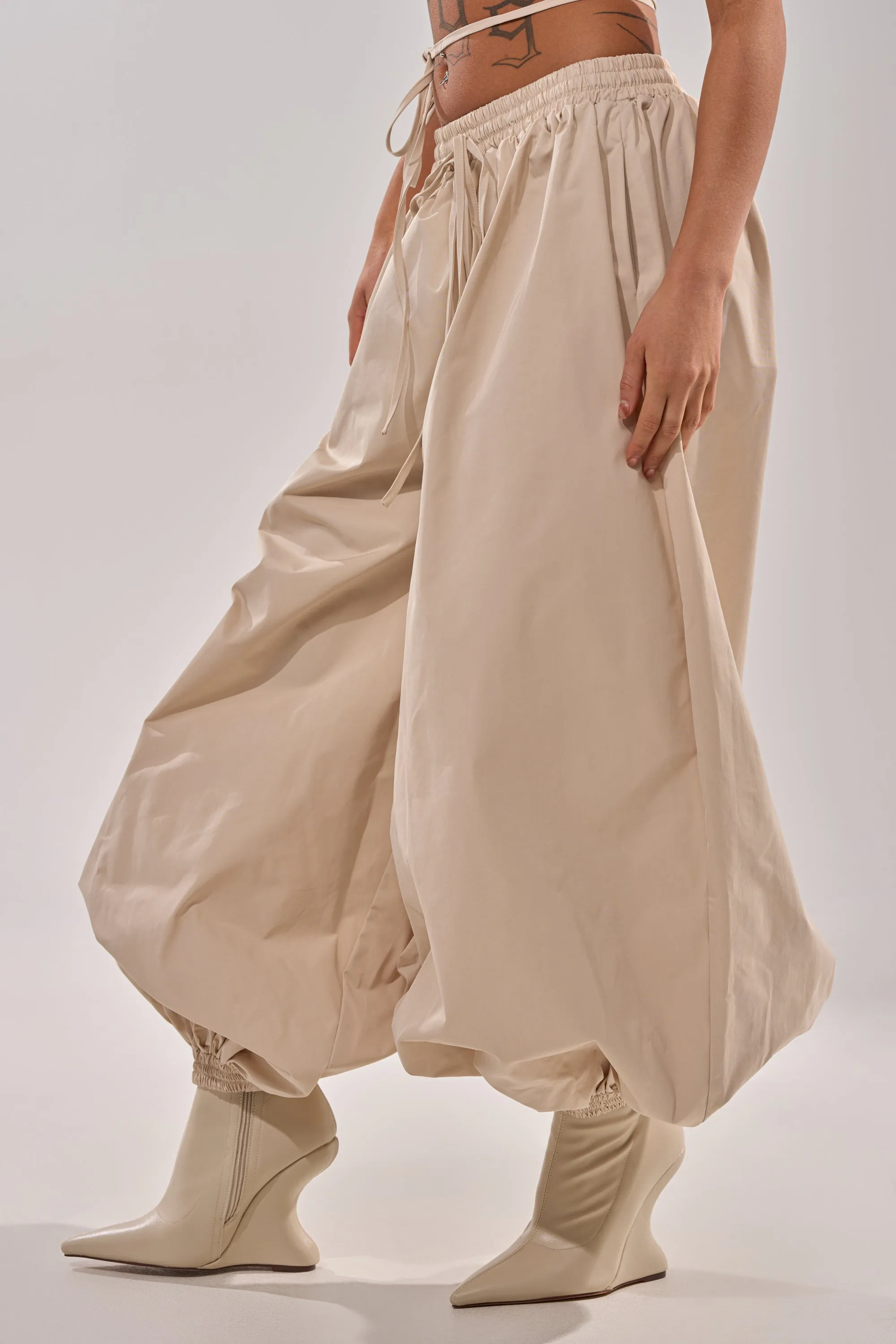 GUESS WHO BALLOON PANT sold by AKIRA product image thumbnail 4