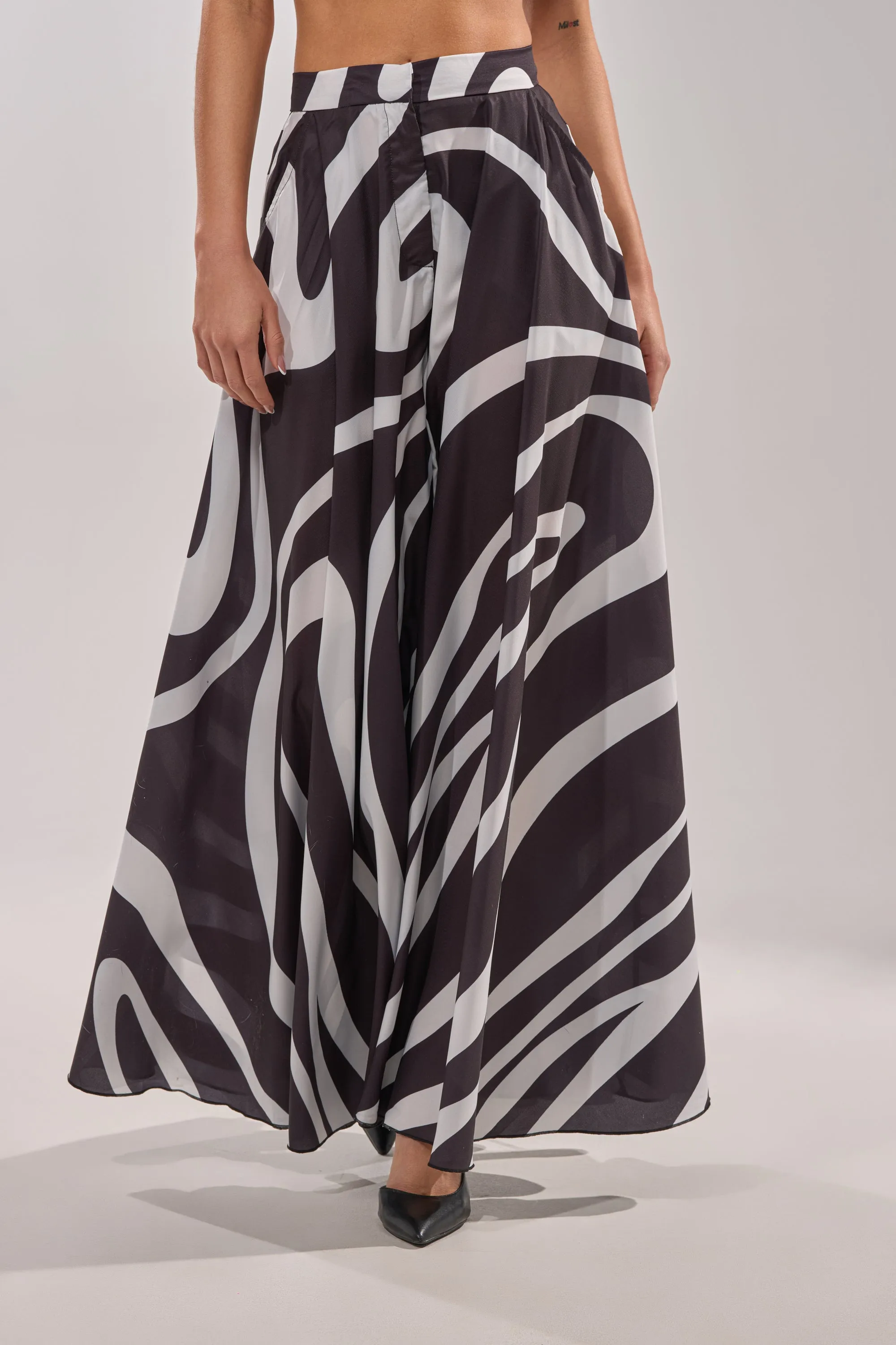 TRINA PLEATED PALAZZO PANT sold by AKIRA product image thumbnail 2
