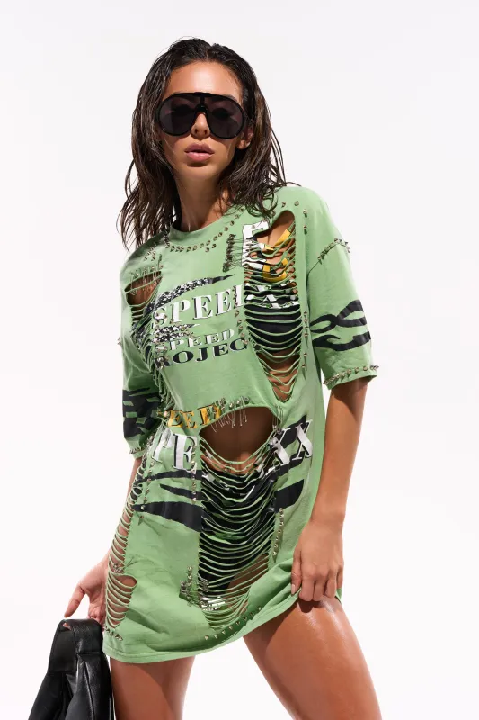 NEVER TOO MUCH DISTRESSED OVERSIZED TEE made by AKIRA