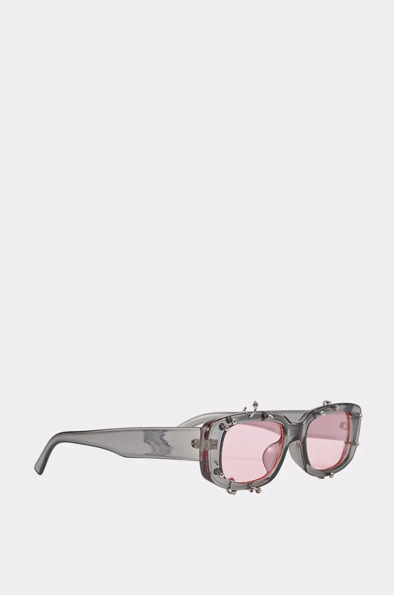 PIERCED THRU SUNGLASSES sold by AKIRA product image thumbnail 3