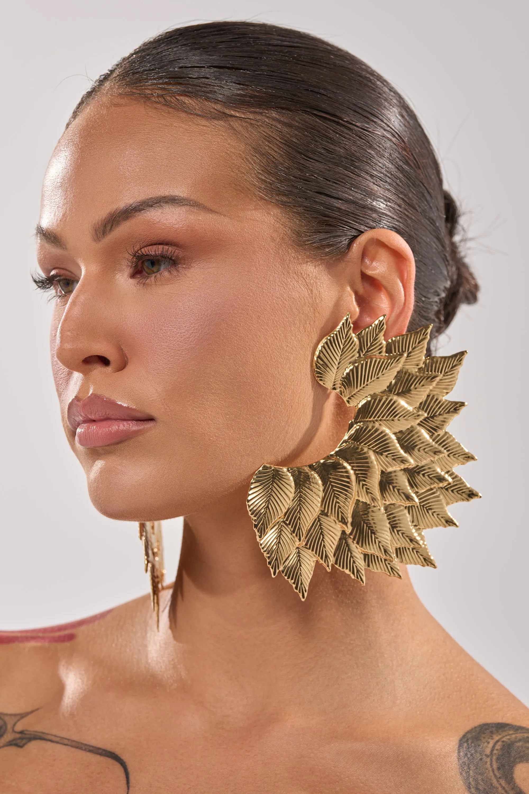 SUNSHINE EARRING sold by AKIRA product image thumbnail 2