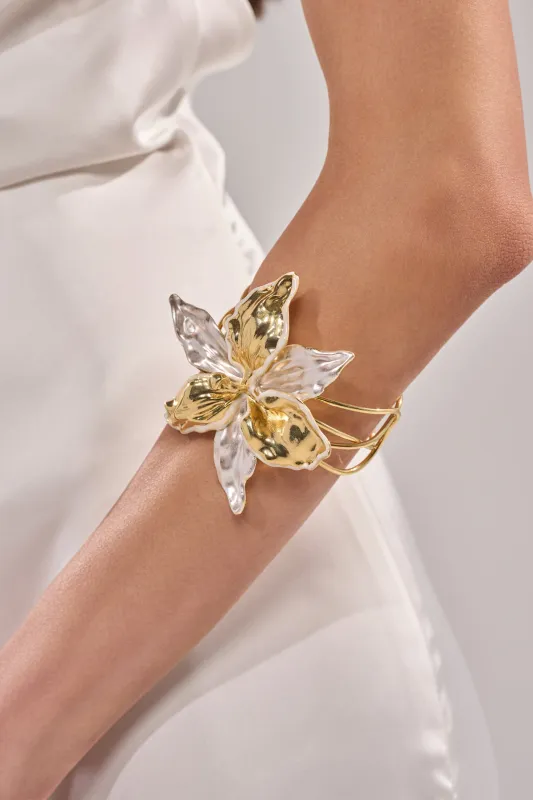 BY THE SHORE BRACELET made by AKIRA