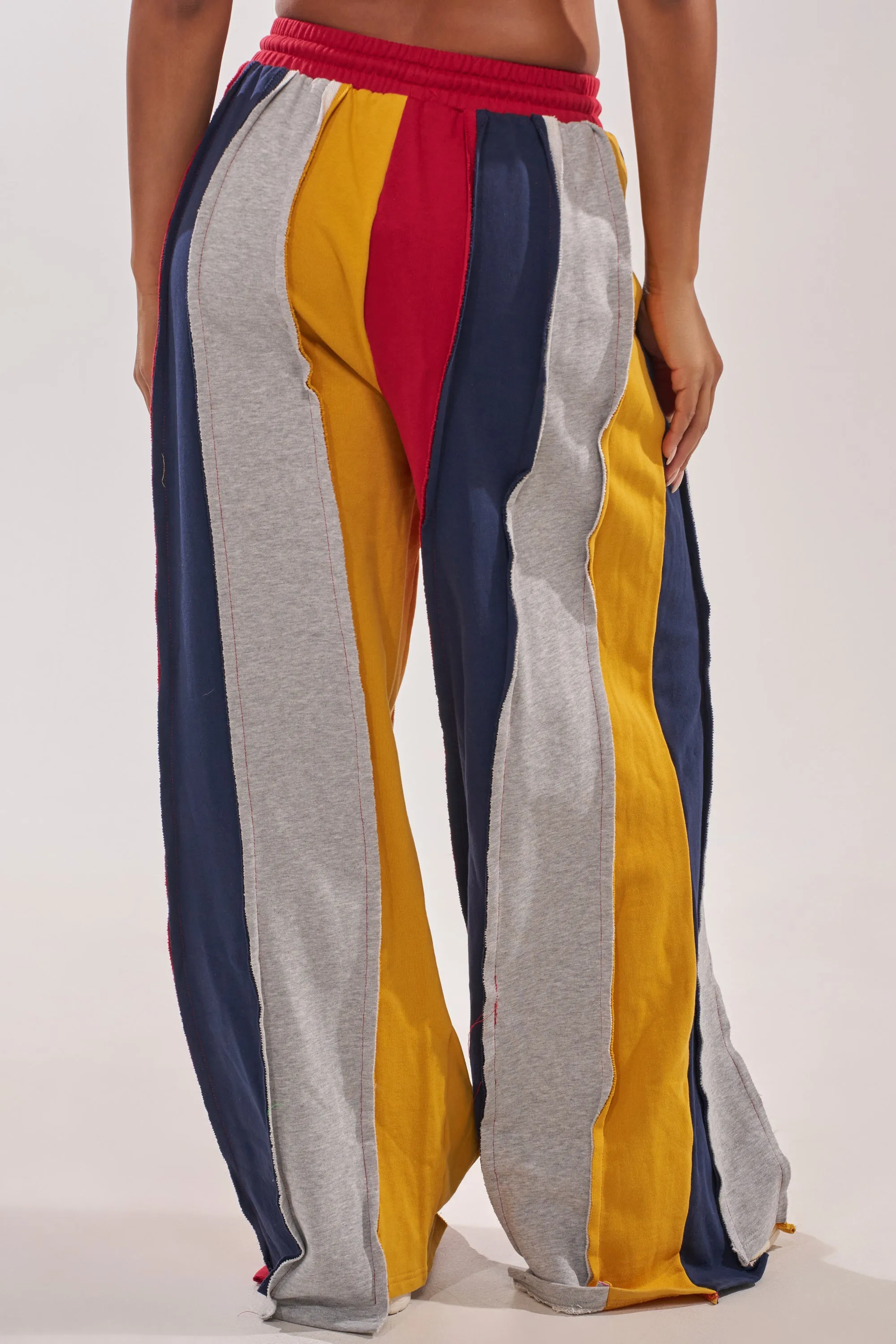 STUDIO LIVING JOGGER sold by AKIRA product image thumbnail 5