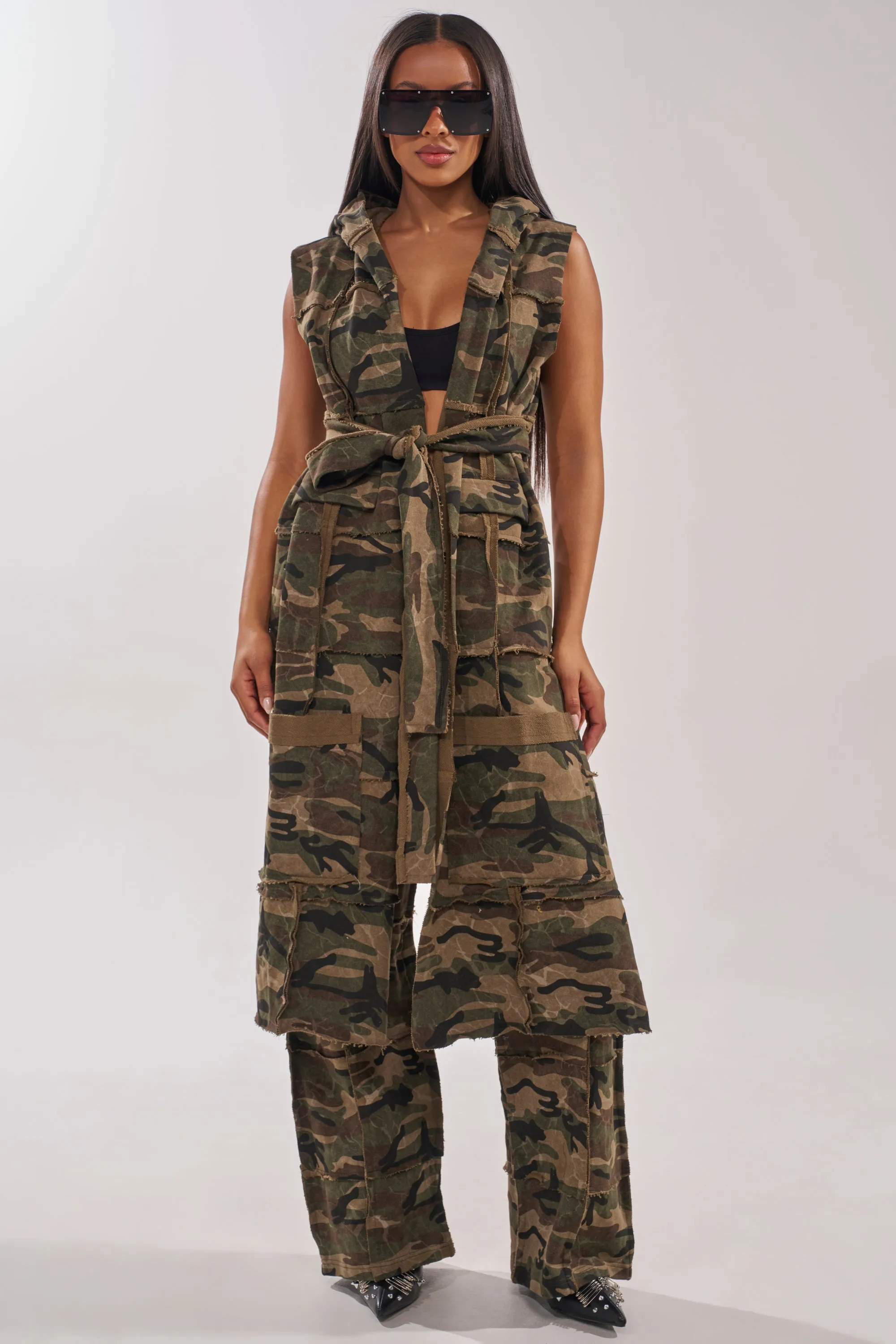 CAN'T SEE ME HOODED LONGLINE CAMO SWEATSHIRT sold by AKIRA product image thumbnail 2