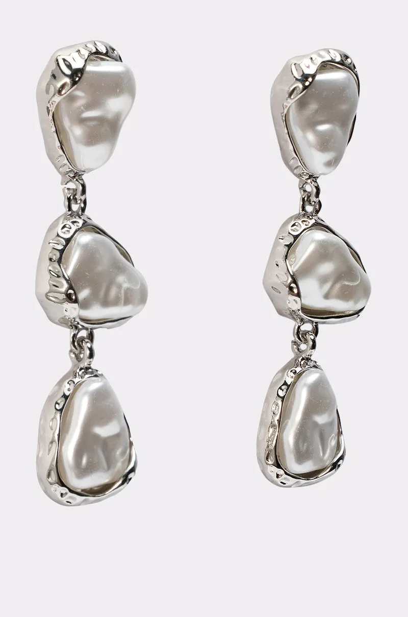 SUE EARRING sold by AKIRA product image thumbnail 3
