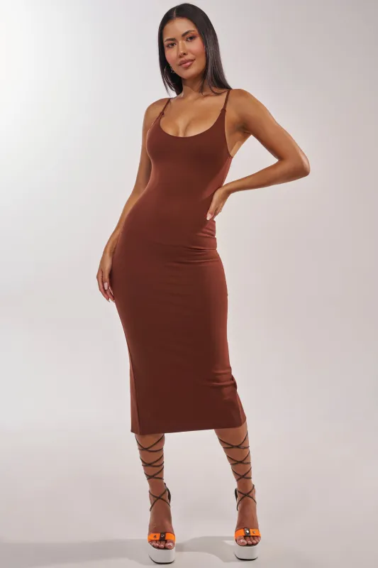 REYNA MIDI BODYCON DRESS IN BROWN made by AKIRA