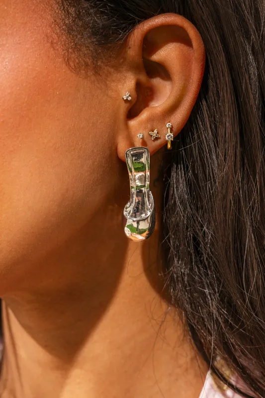 WALK IN MY SHOES EARRING made by AKIRA