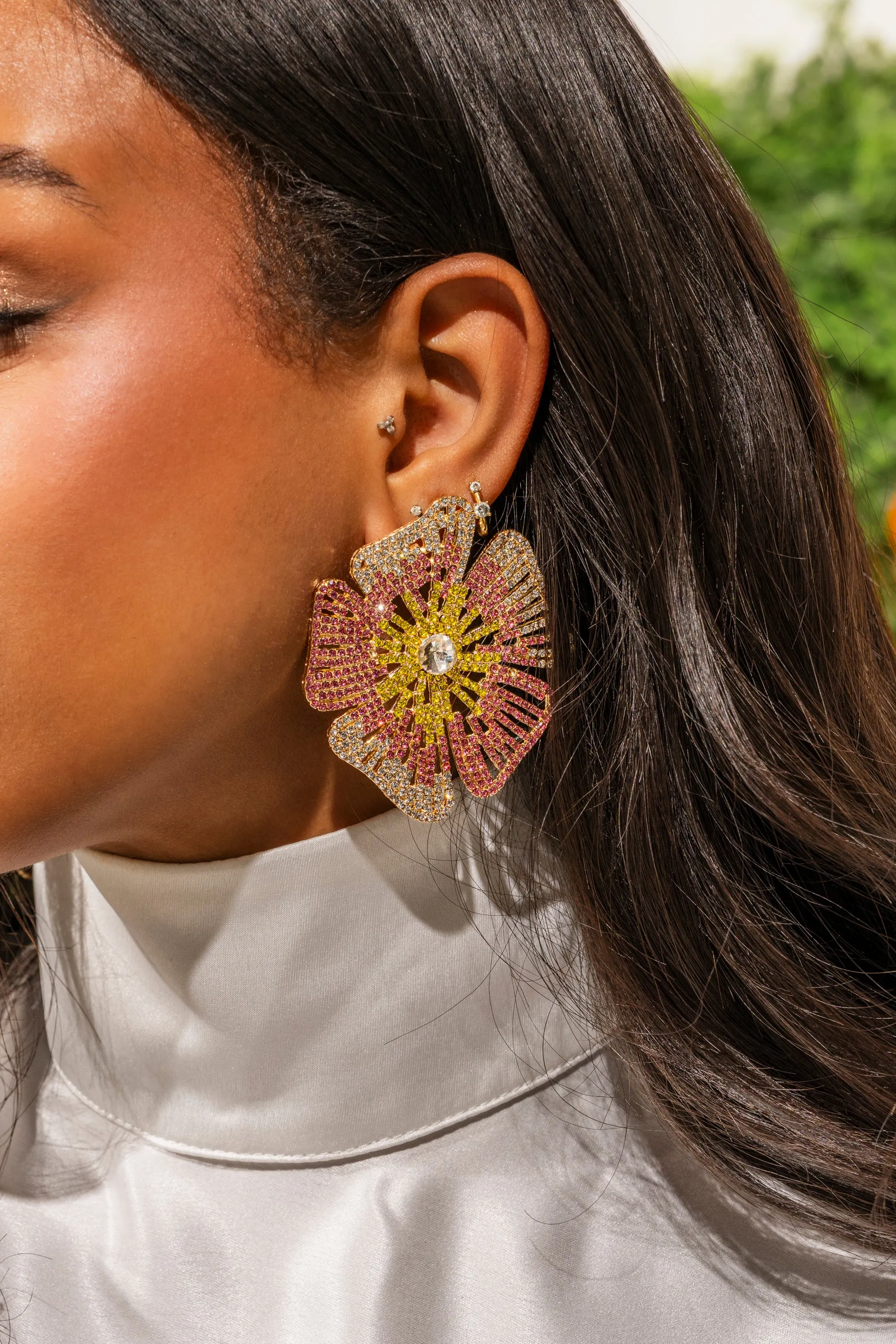 IM JUST PRETTY EARRING sold by AKIRA