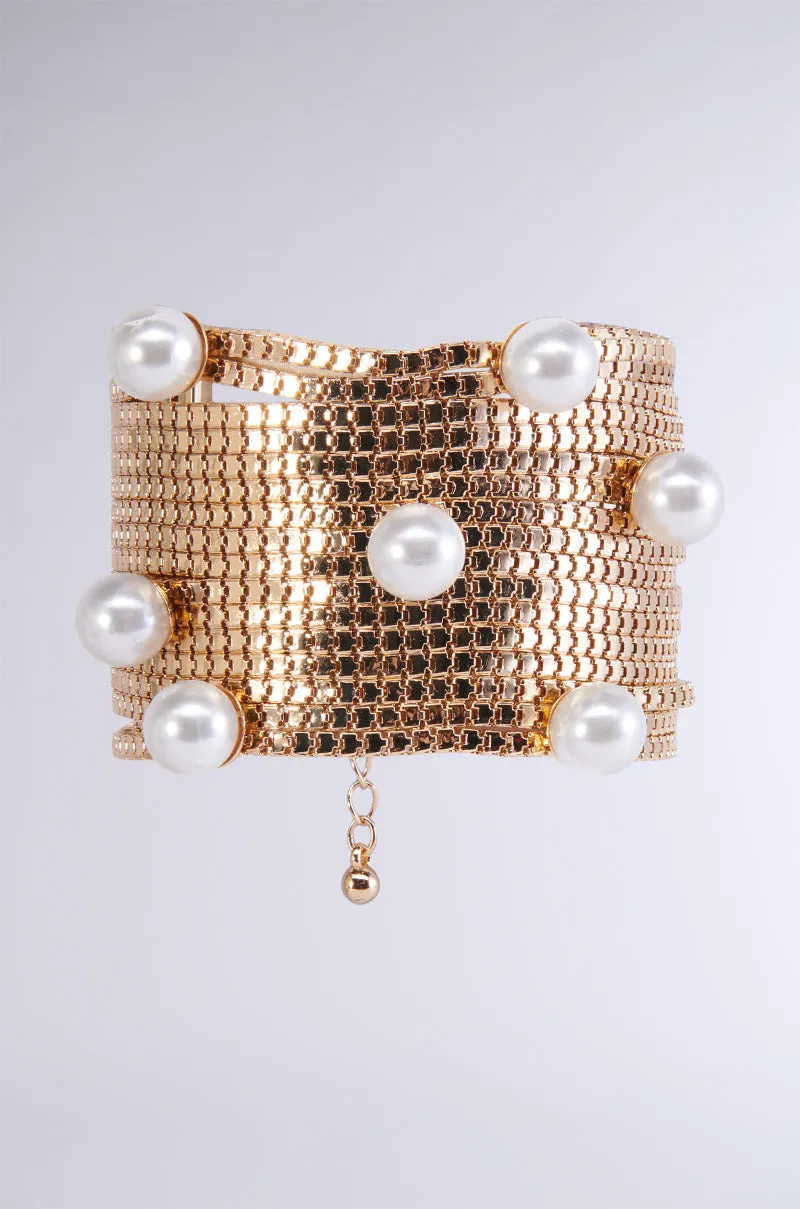 PEARL PERFECTION GOLD BRACELET sold by AKIRA product image thumbnail 3