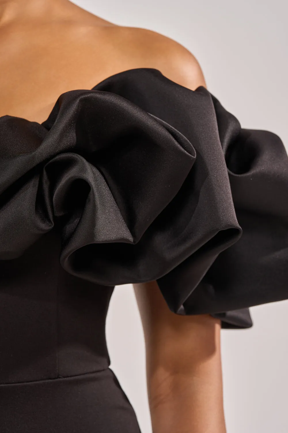 COCKTAIL HOUR PUFF SLEEVE MIDI DRESS sold by AKIRA product image thumbnail 5