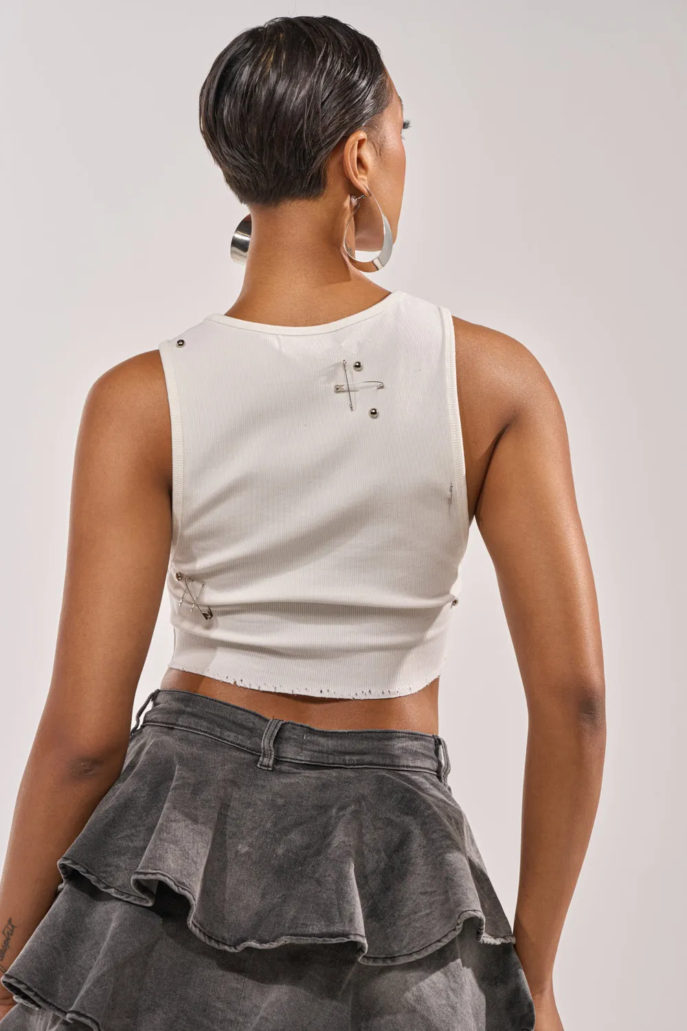 BOYS LIE DISTRESSED CROPPED TANK IN WHITE sold by AKIRA product image thumbnail 4