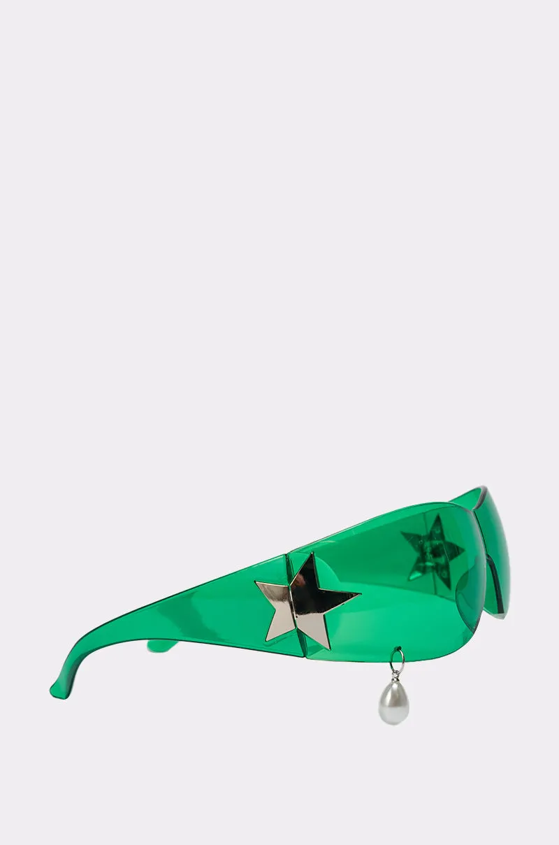 I DONT CRY SUNGLASSES sold by AKIRA product image thumbnail 3