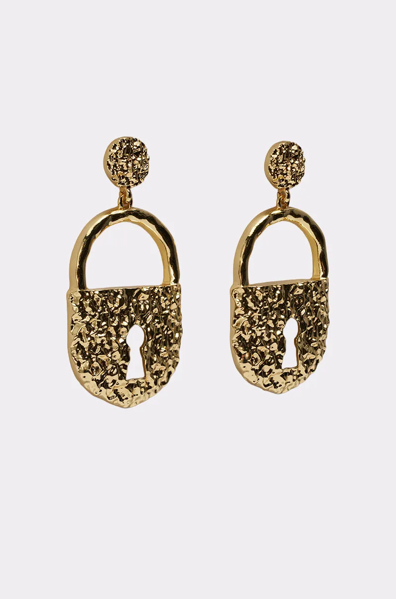 ON LOCK EARRING sold by AKIRA product image thumbnail 3