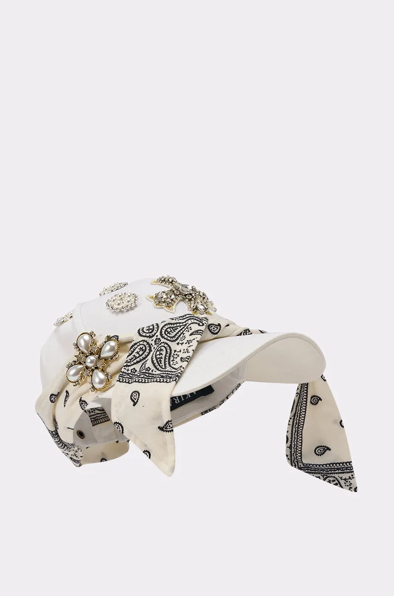 VIVIENNE PAISLEY BROOCH HAT sold by AKIRA product image thumbnail 4