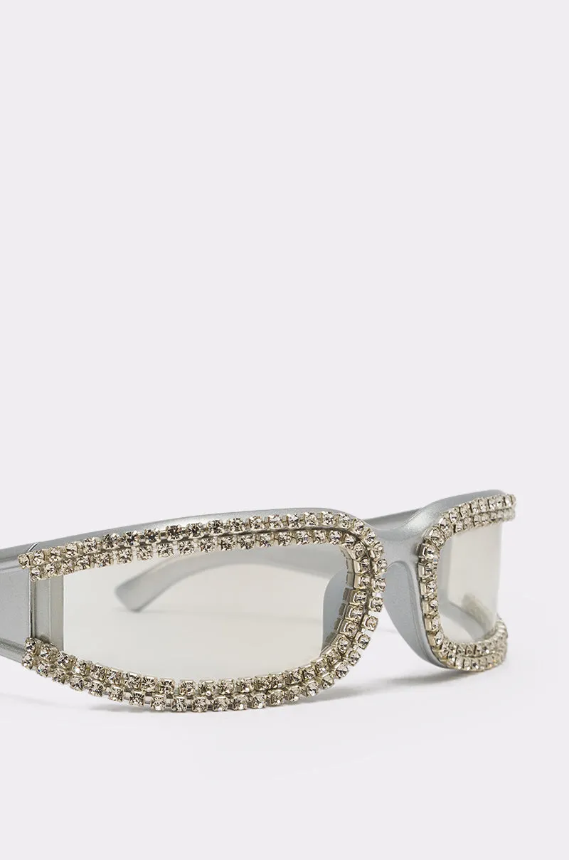 NIKKI SUNGLASSES sold by AKIRA product image thumbnail 5
