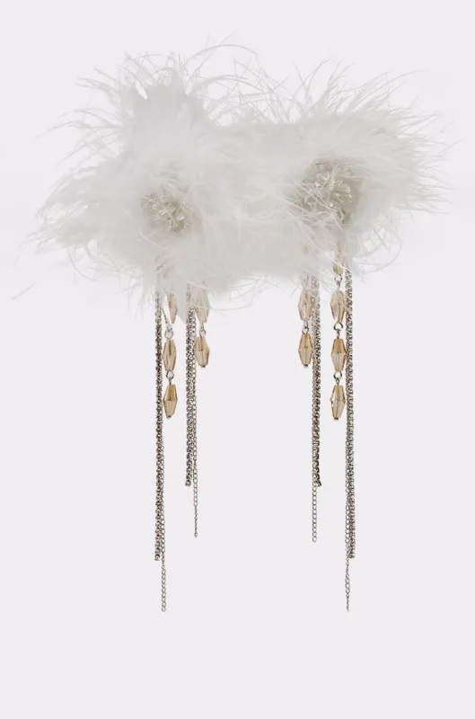 LUXE LIVING FEATHER EARRING made by AKIRA