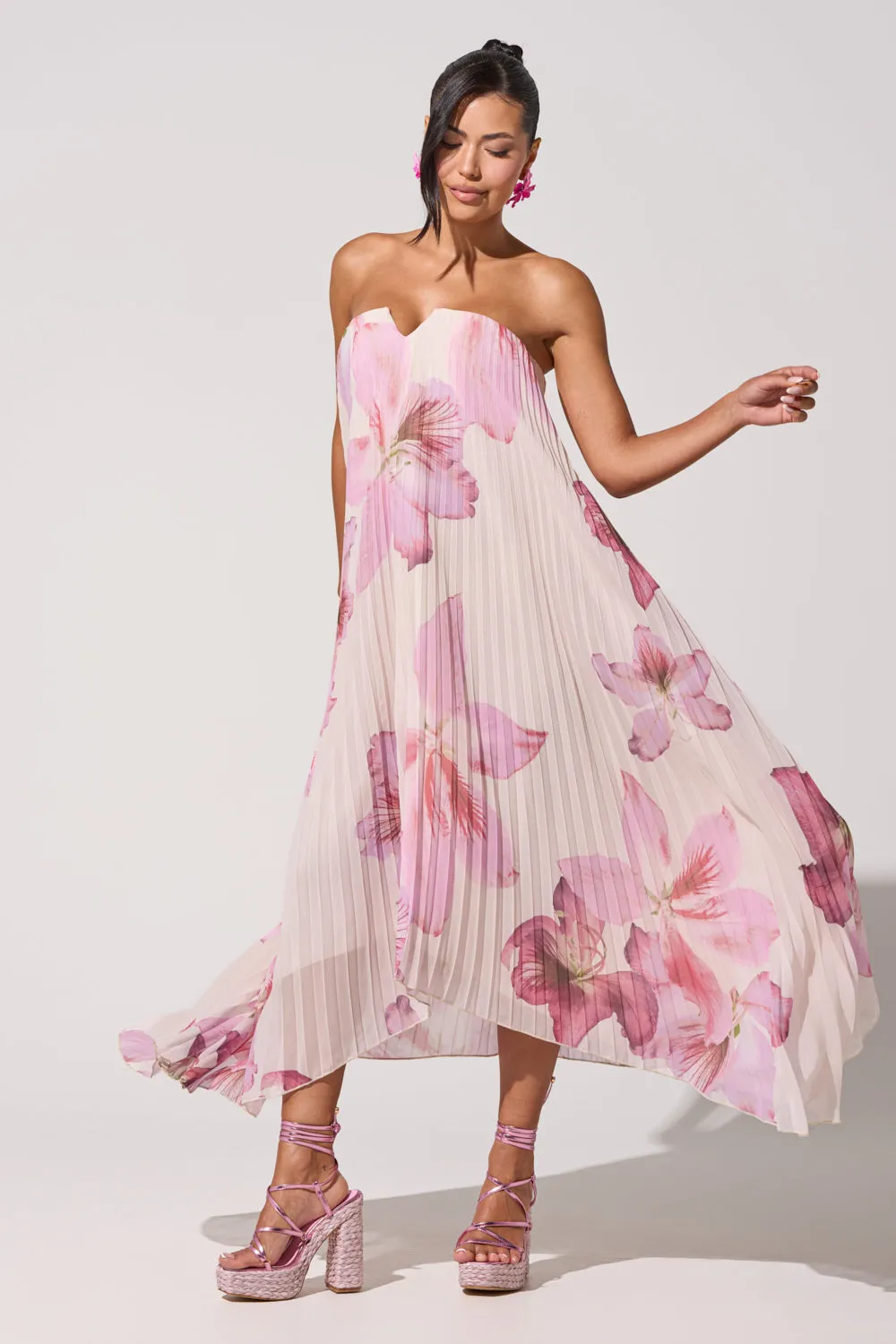 JULIANA STRAPLESS FLORAL MAXI DRESS sold by AKIRA product image thumbnail 5