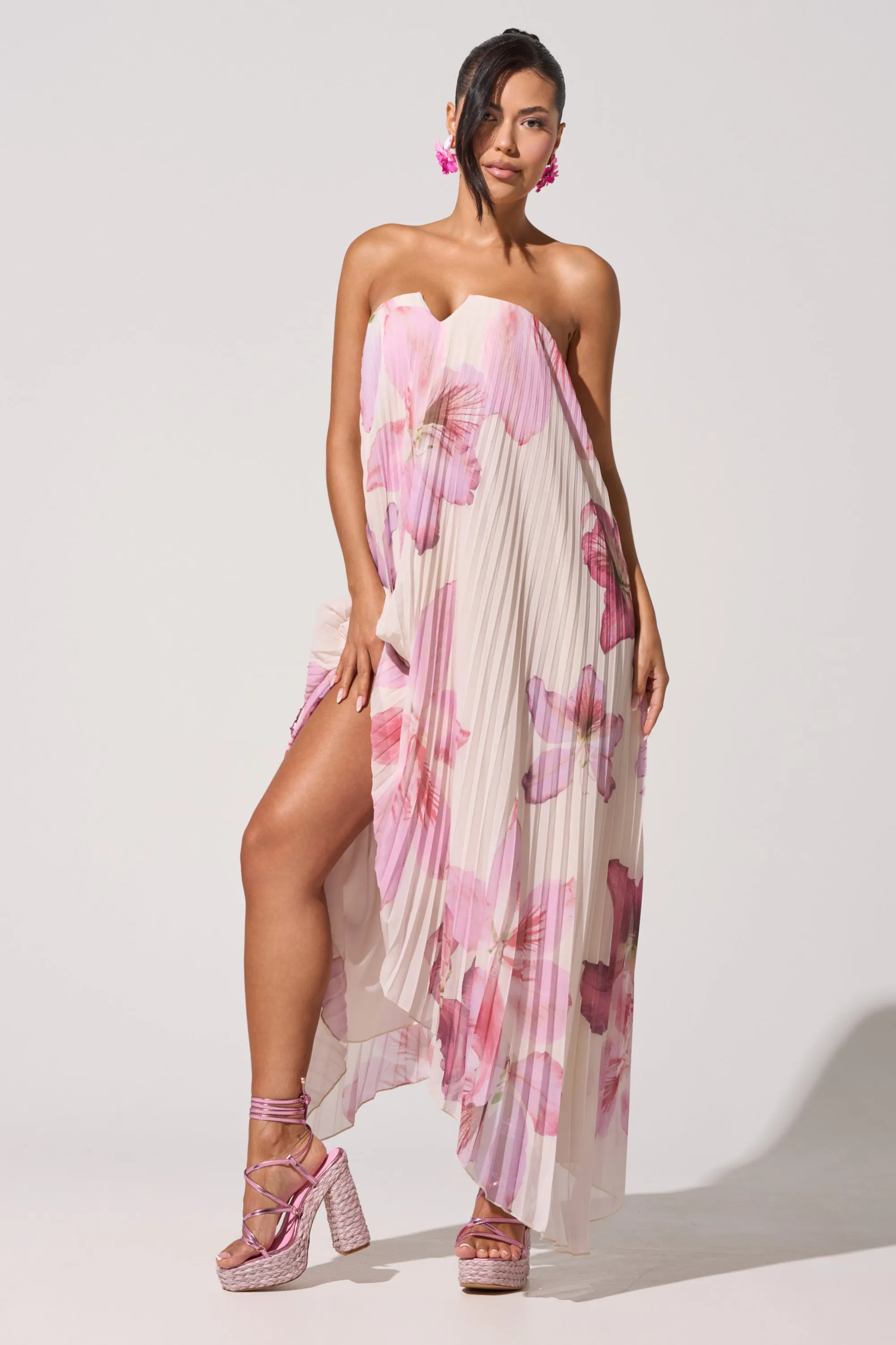 JULIANA STRAPLESS FLORAL MAXI DRESS sold by AKIRA product image thumbnail 2