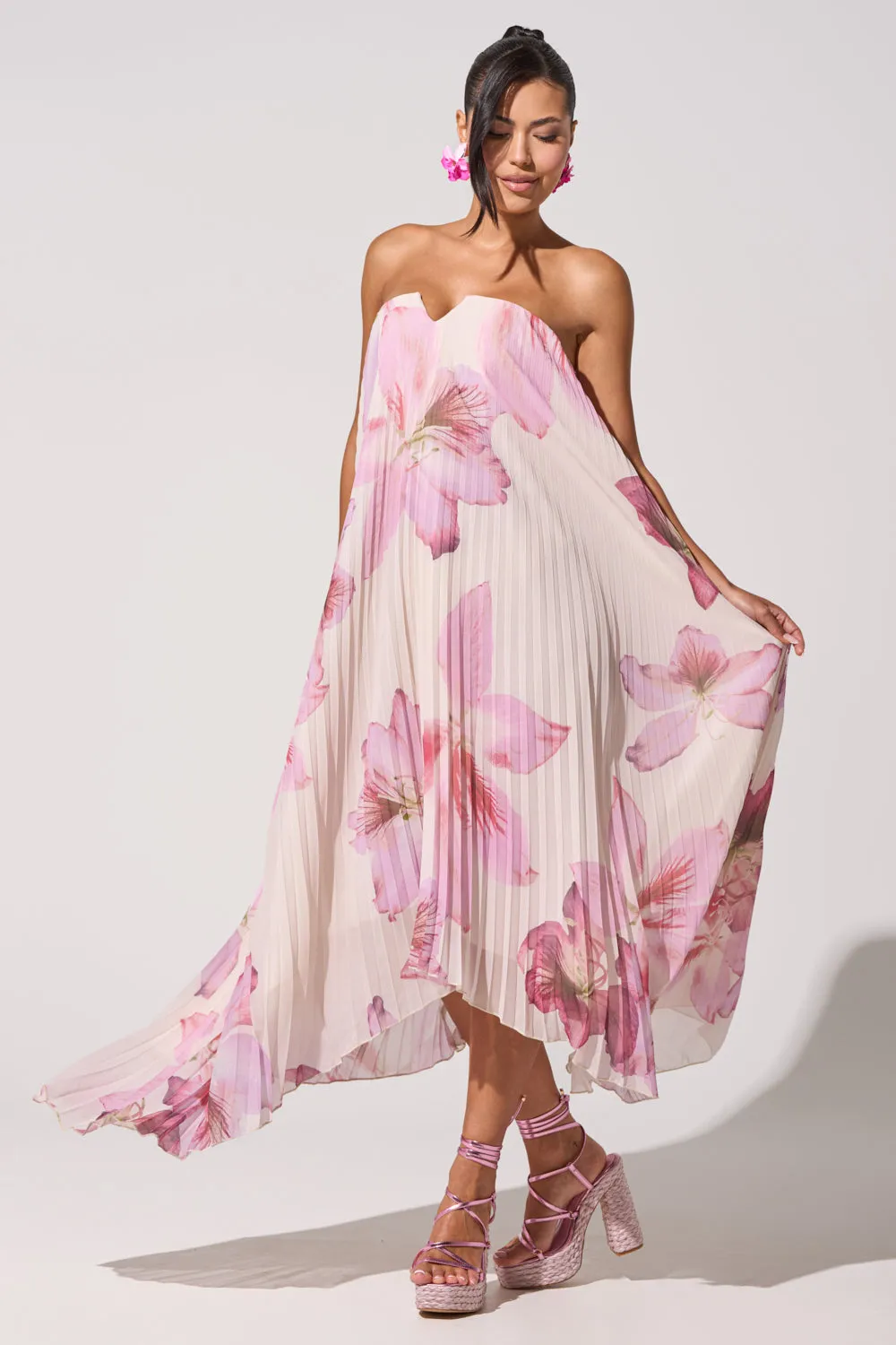 JULIANA STRAPLESS FLORAL MAXI DRESS sold by AKIRA product image thumbnail 4