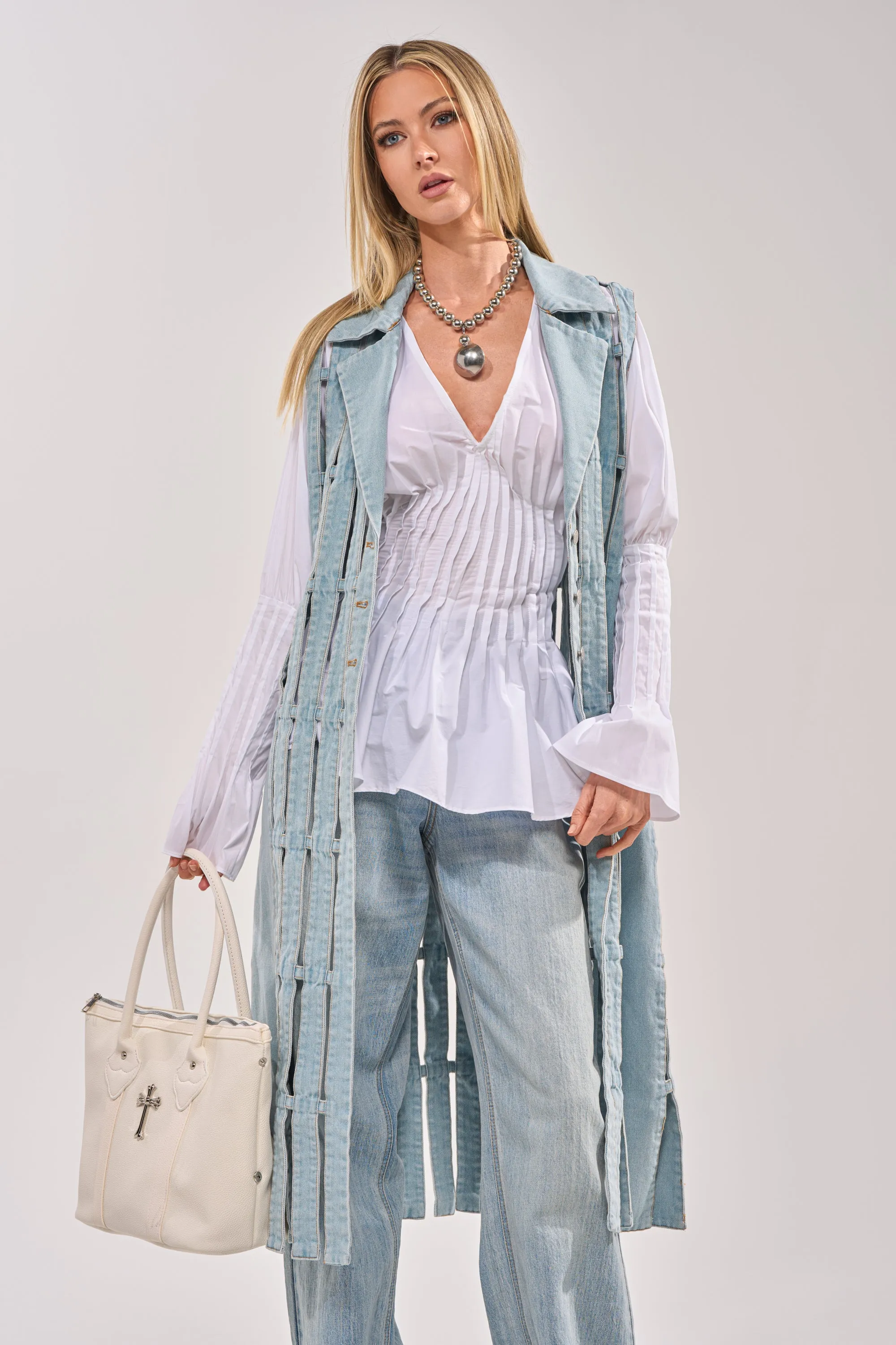 RIGHT THROUGH ME CUTOUT DENIM VEST sold by AKIRA product image thumbnail 3