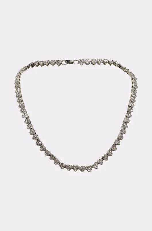 REALLY LIKE THAT LUXE NECKLACE made by AKIRA