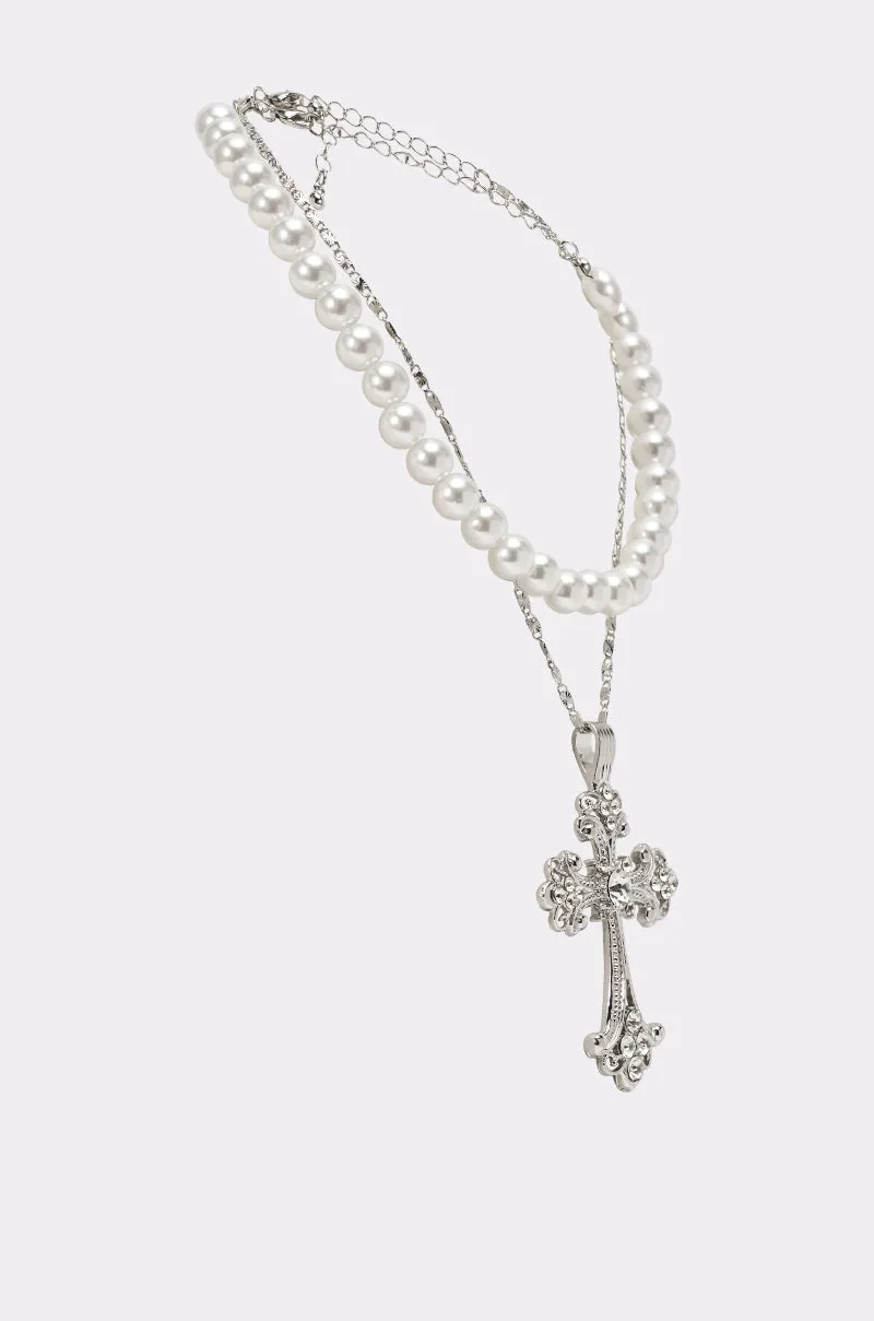REGENCY NECKLACE sold by AKIRA product image thumbnail 3