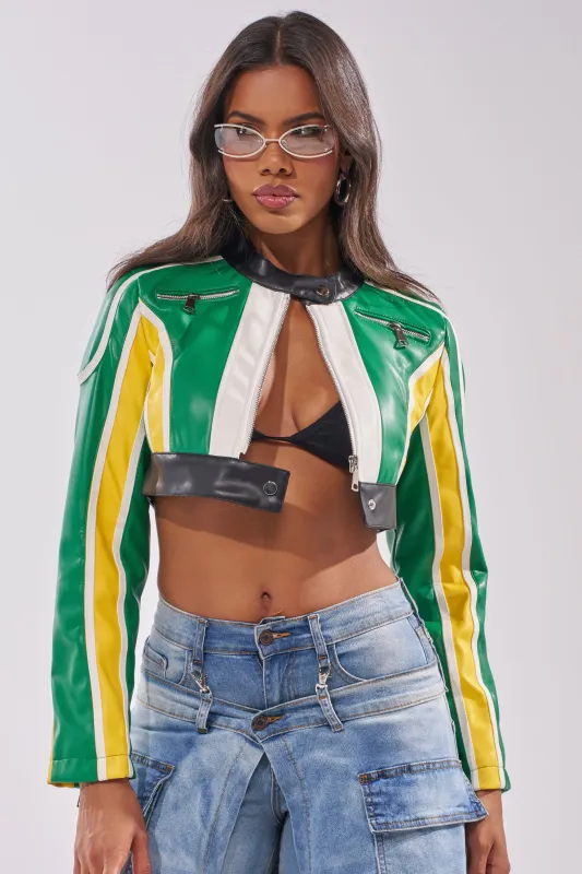 BIG FAN CROPPED MOTO made by AKIRA