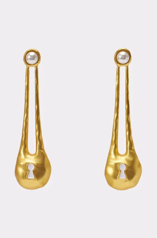 FIND THE KEY EARRING made by AKIRA