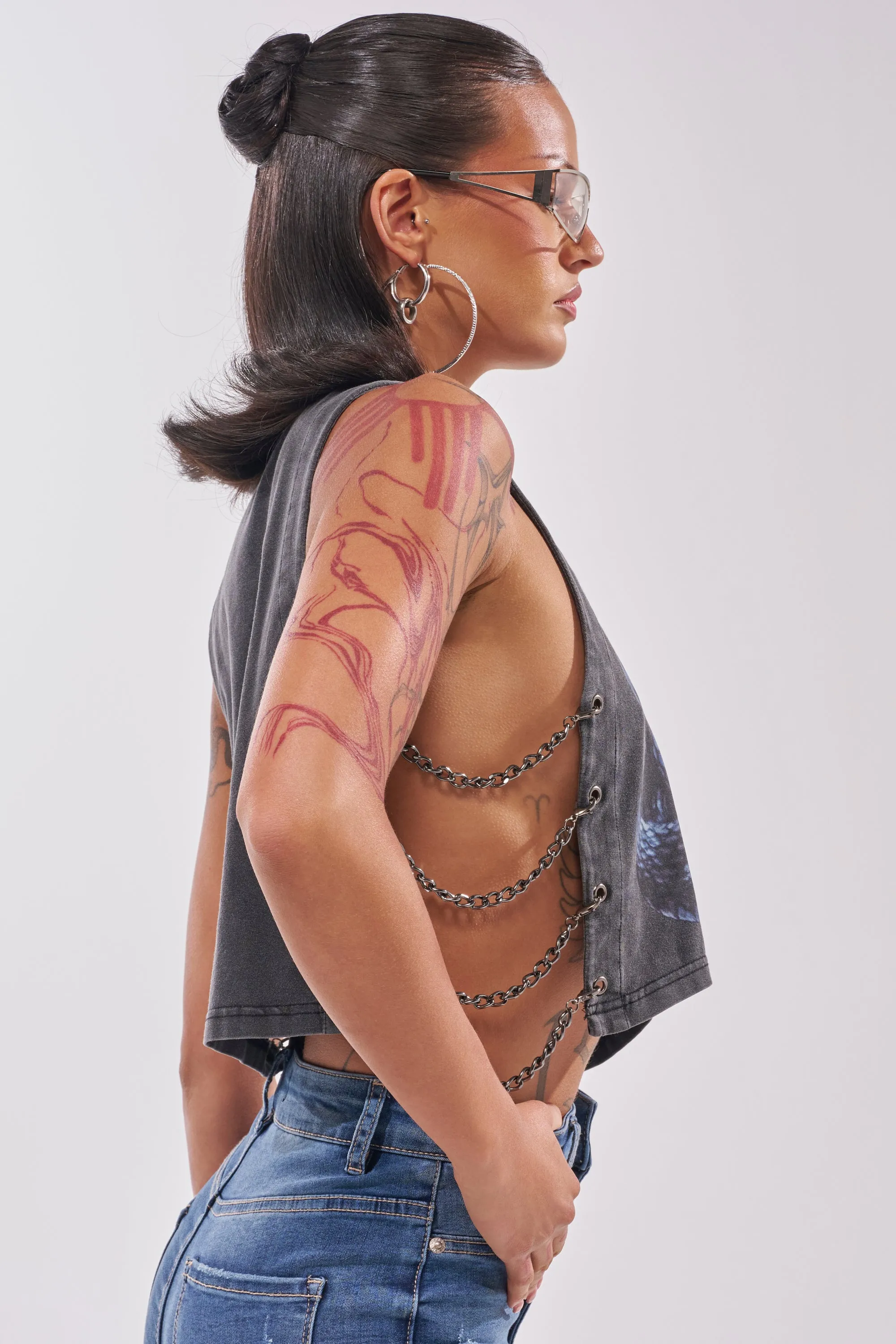HISS HISS CHAIN DETAIL TANK sold by AKIRA product image thumbnail 4