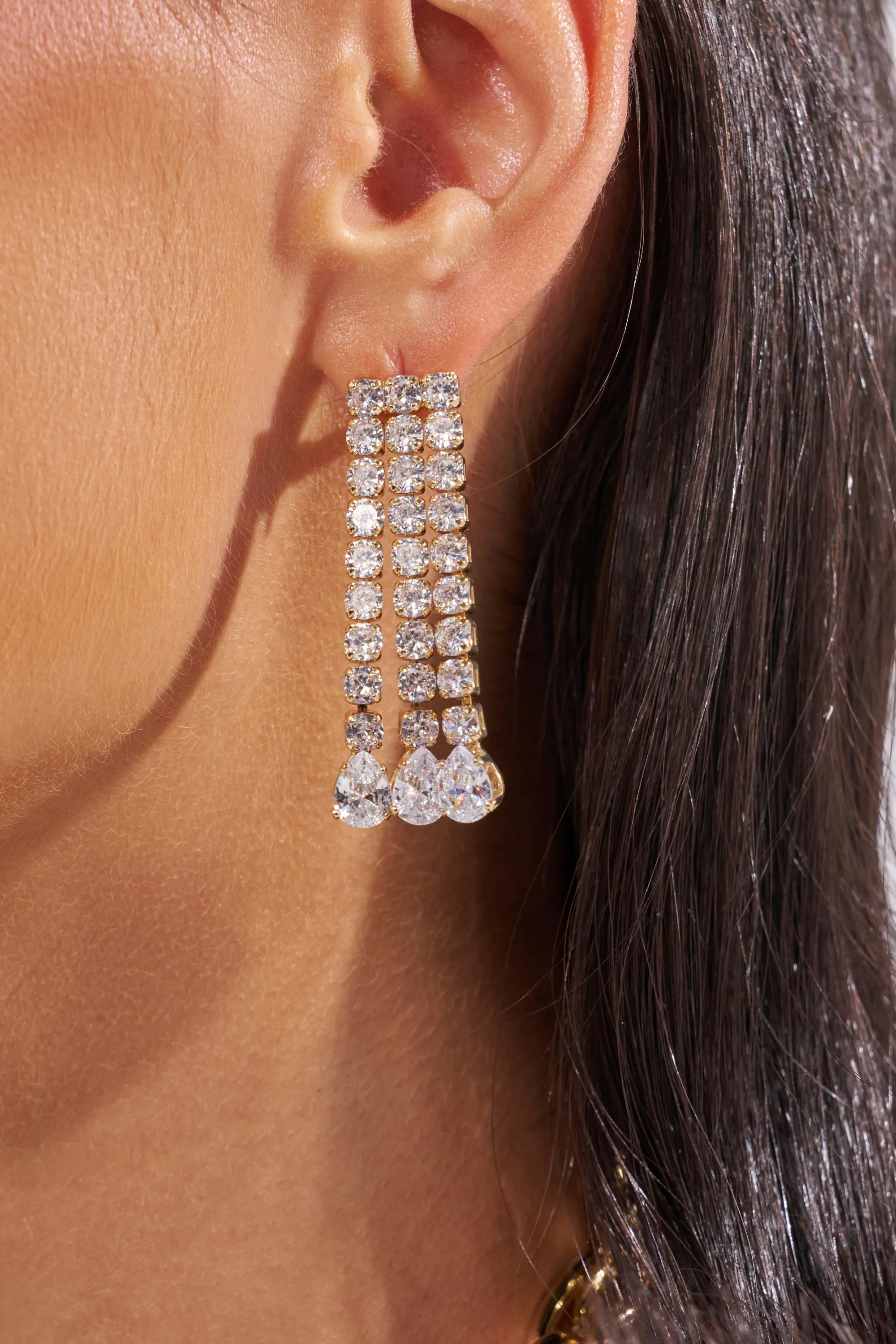THE GO TO DANGLE EARRING sold by AKIRA product image thumbnail 2