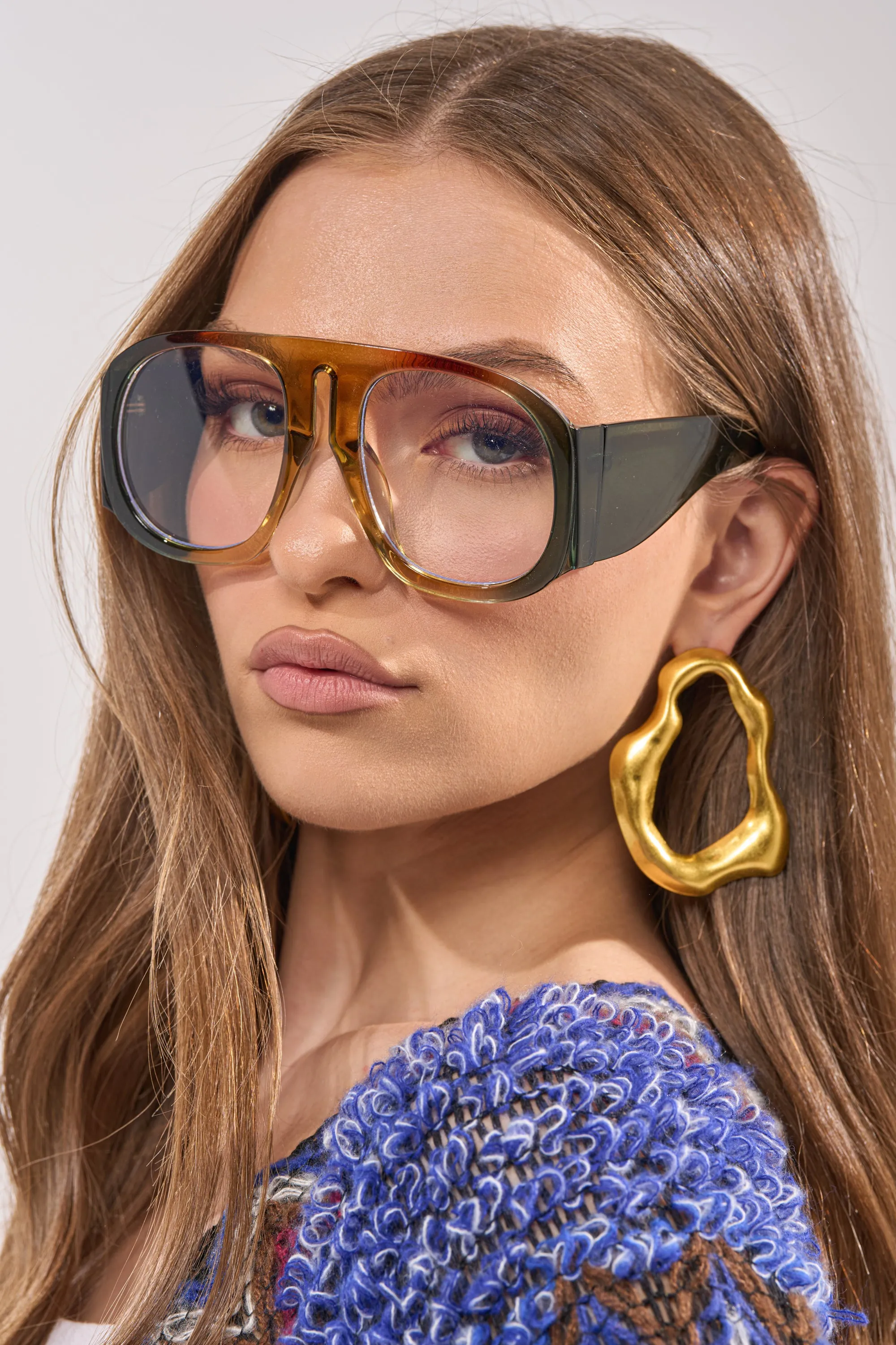 IT GIRL GLASSES sold by AKIRA product image thumbnail 3