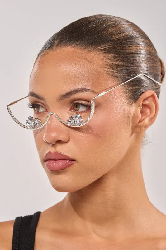 DIAMOND DRIFT SUNGLASSES made by AKIRA