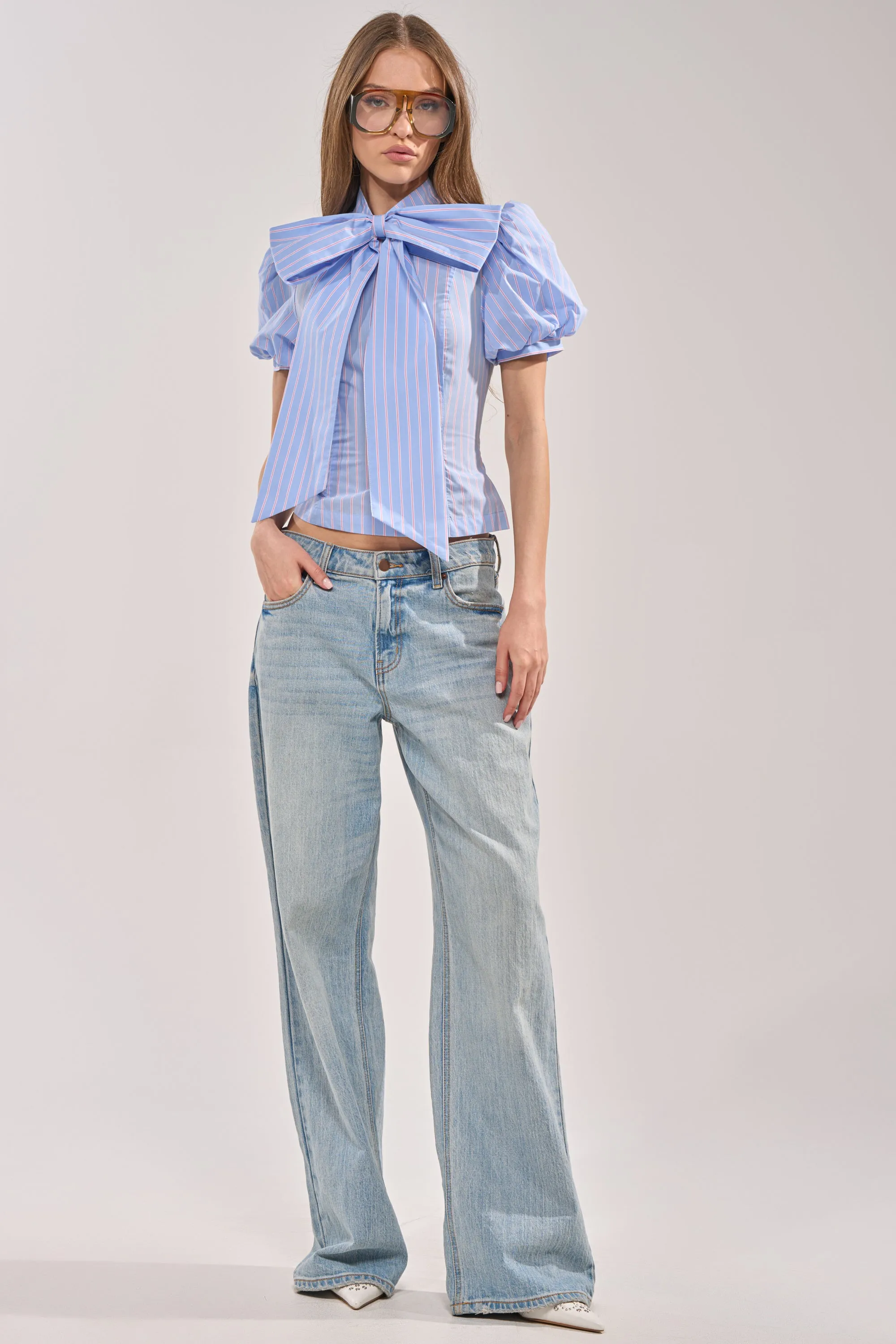 BOW DOWN SHORT SLEEVE BUTTON DOWN sold by AKIRA product image thumbnail 5