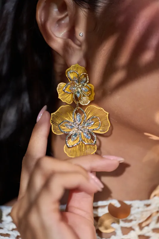BUTTER DROP EARRING made by AKIRA