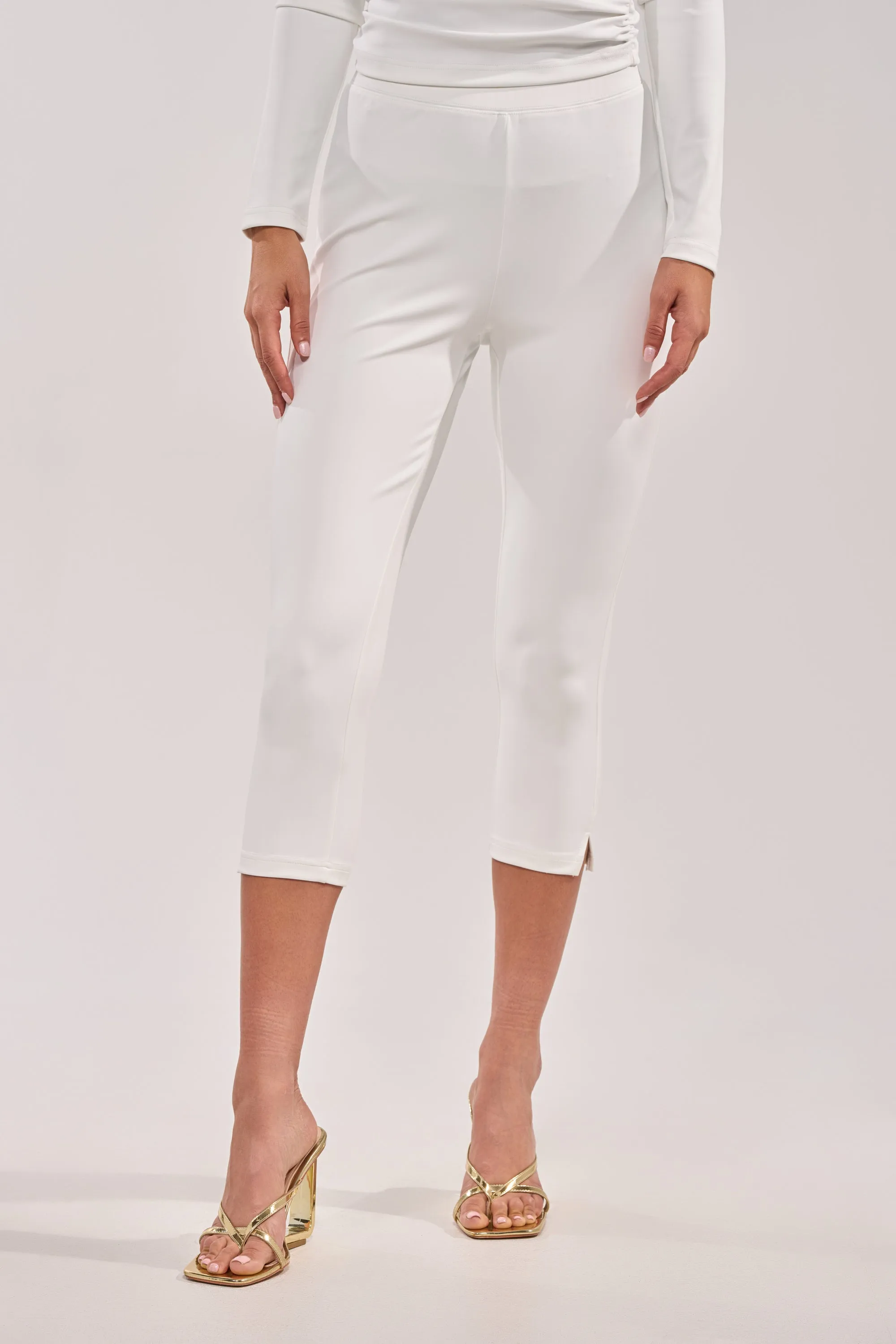MODEL OFF DUTY CAPRI sold by AKIRA product image thumbnail 3