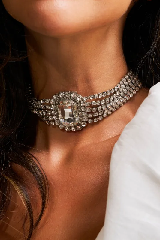 REGAL NECKLACE made by AKIRA