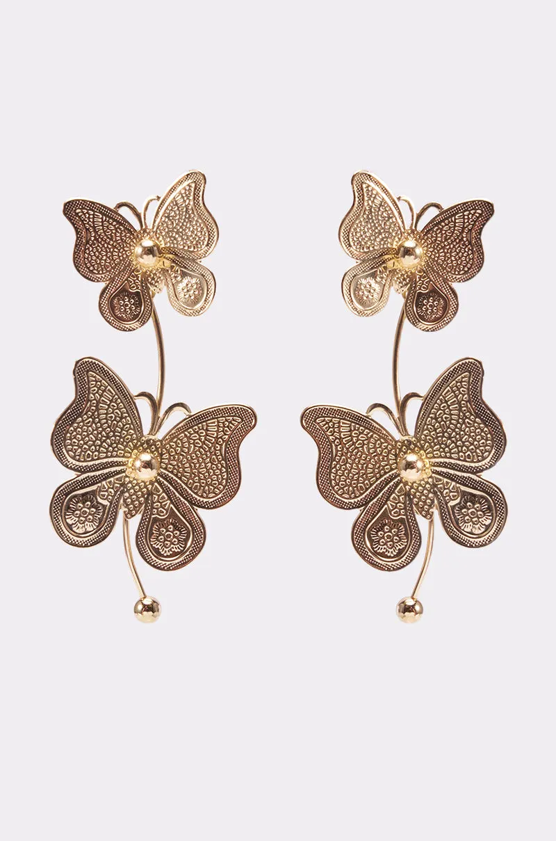 FLYING AWAY EARRING sold by AKIRA product image thumbnail 3