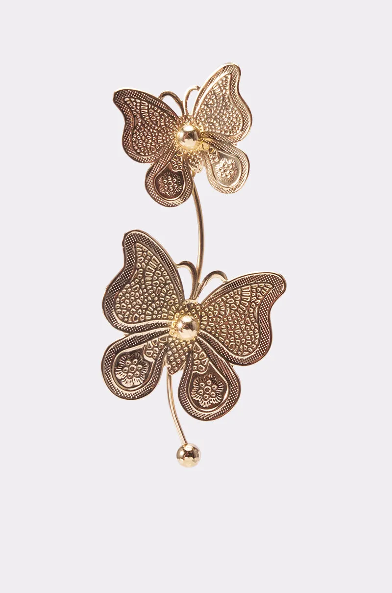 FLYING AWAY EARRING sold by AKIRA product image thumbnail 4