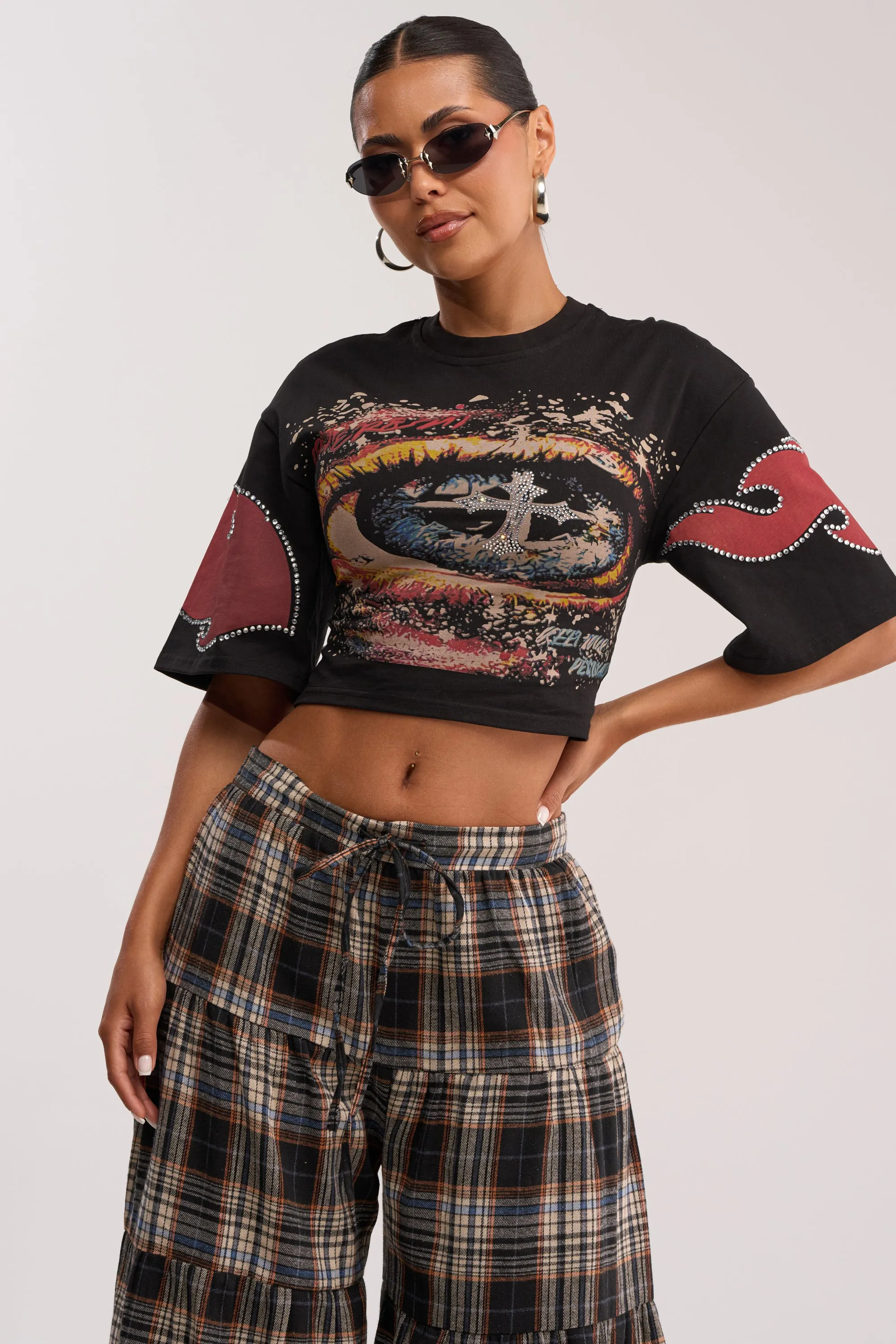 EYES ON THE PRIZE GRAPHIC TEE sold by AKIRA product image thumbnail 2