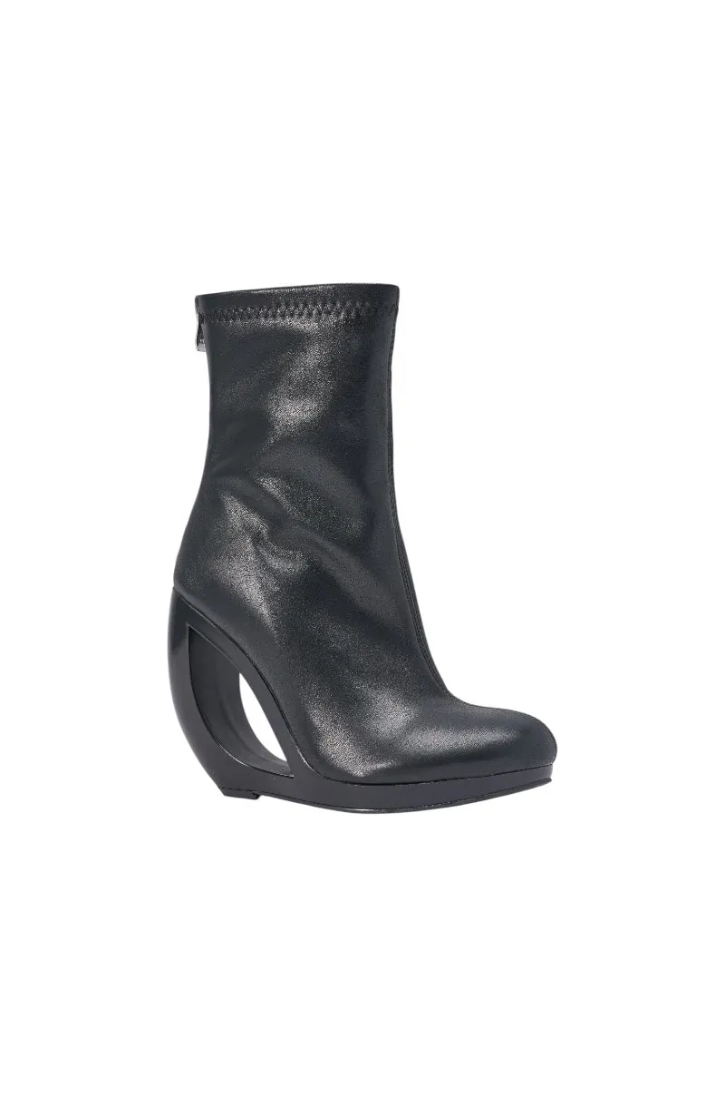 AZALEA WANG RAPTURE OPEN WEDGE COCKTAIL BOOTIE sold by AKIRA product image thumbnail 5
