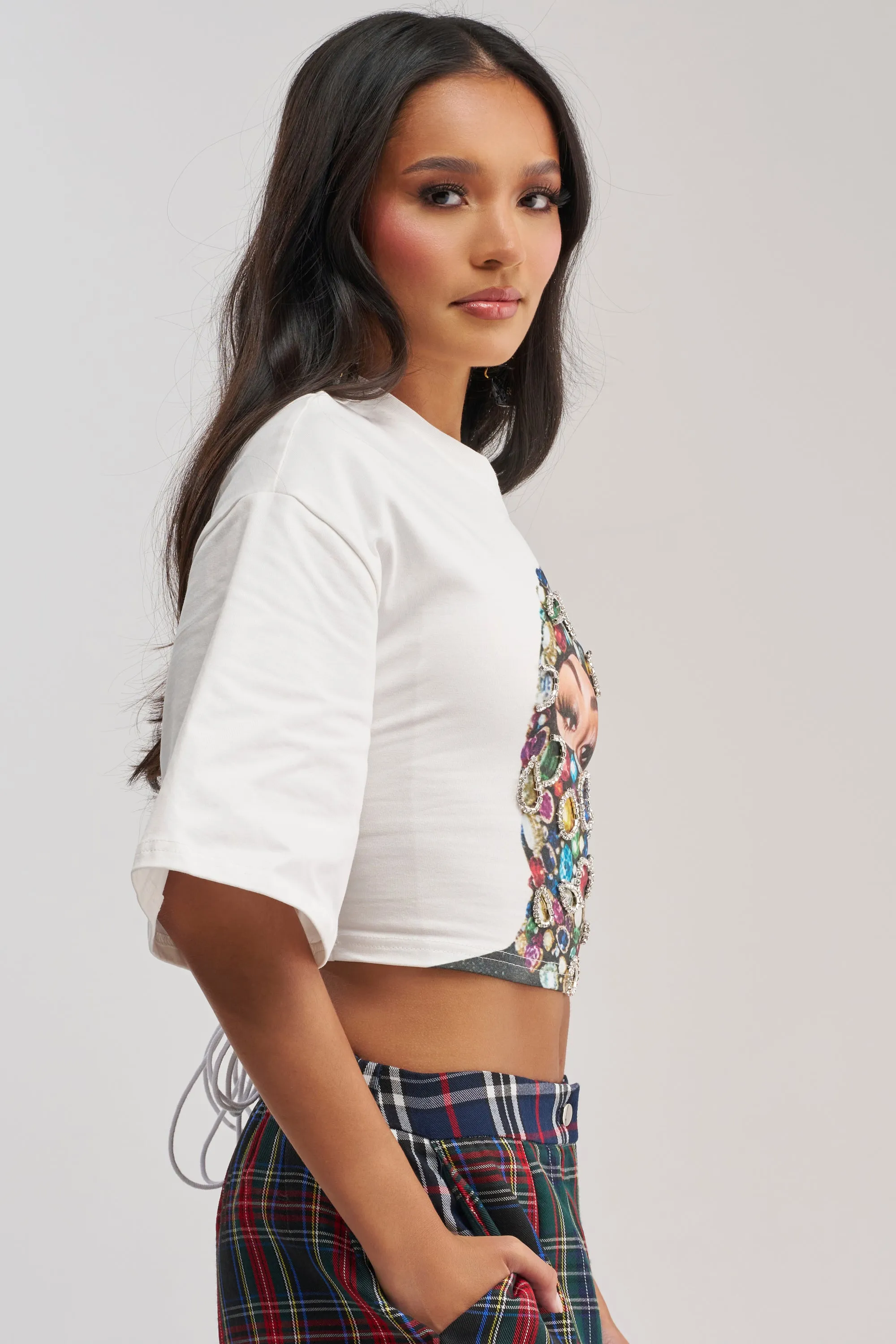 FACE CARD GRAPHIC CROPPED TEE sold by AKIRA product image thumbnail 4