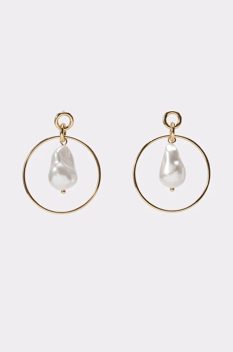 CALL ME MOTHER EARRING sold by AKIRA