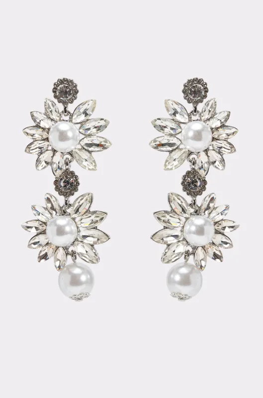 TO THE GALA EARRING made by AKIRA