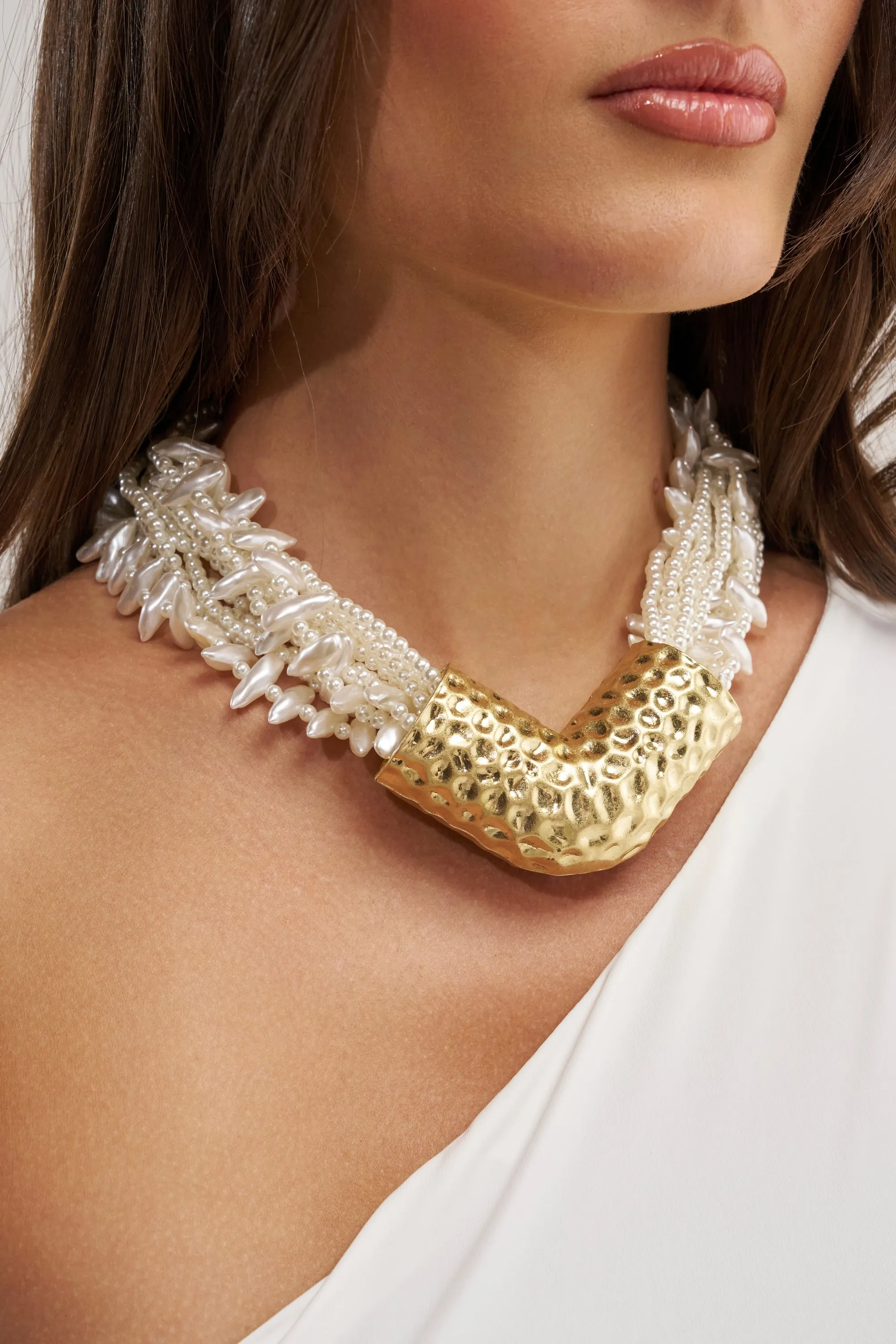 CLEARLY NECKLACE sold by AKIRA product image thumbnail 4