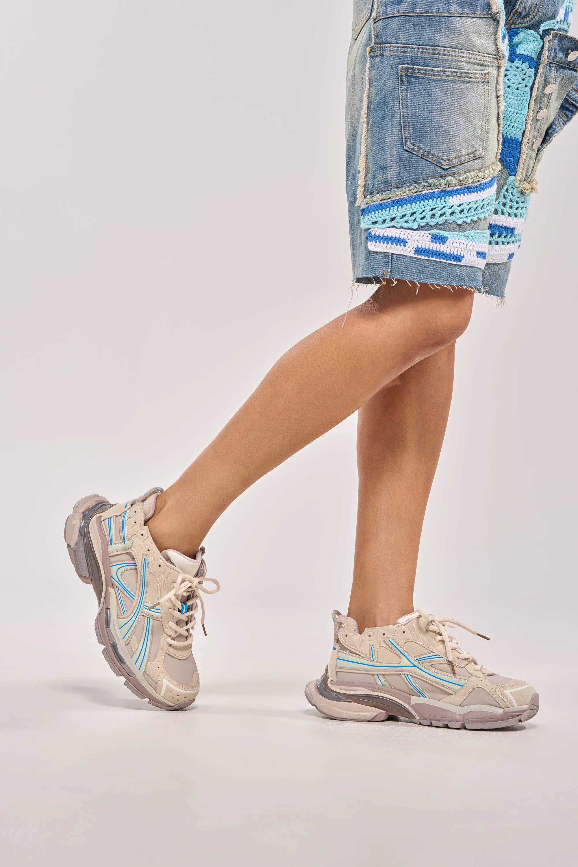 AKIRA GOLD MELAE LIGHT GREY SNEAKER sold by AKIRA product image thumbnail 3